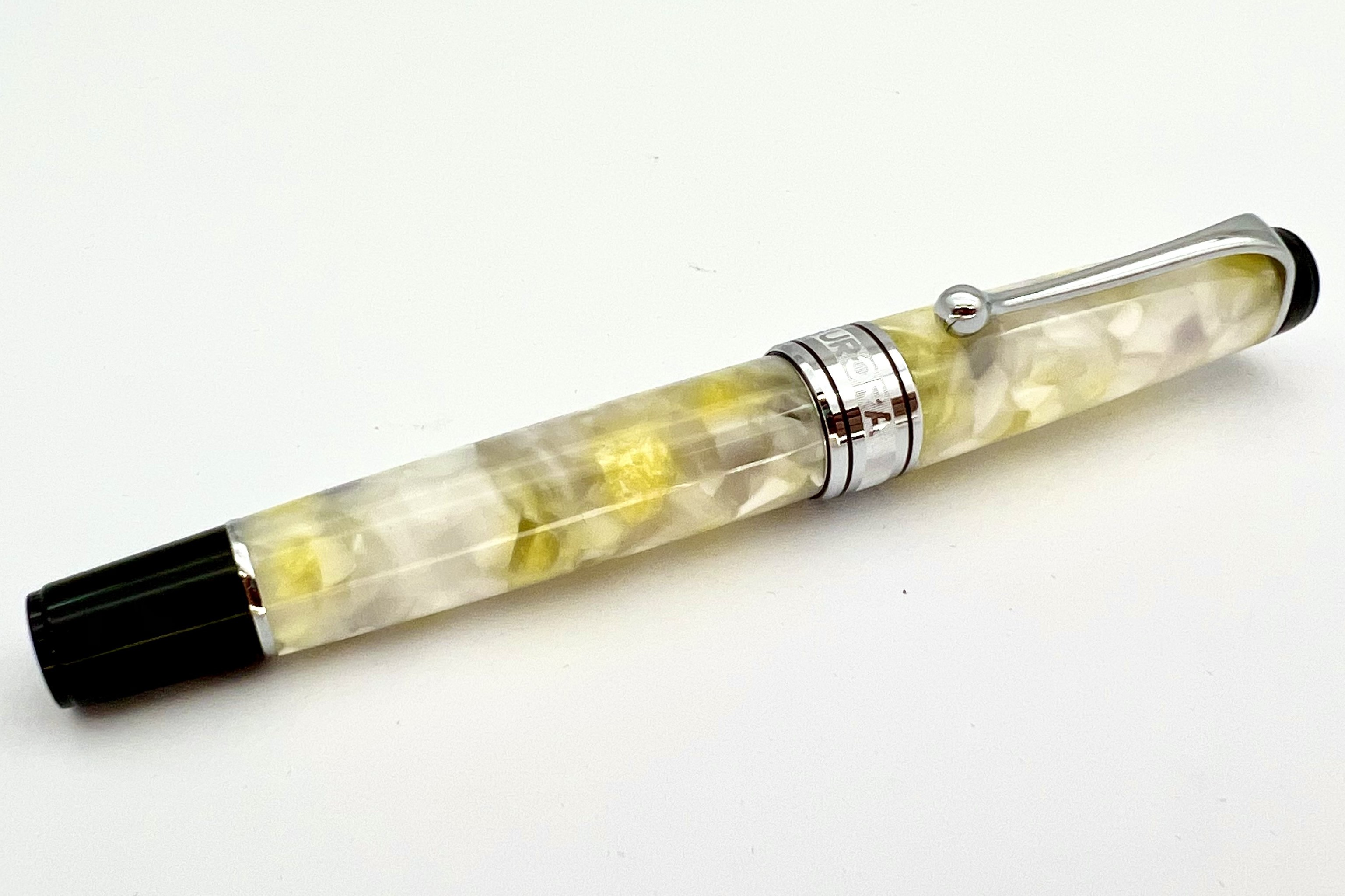 AuroraLEOptimaCaleidoscopioLuceBiancaFP_H